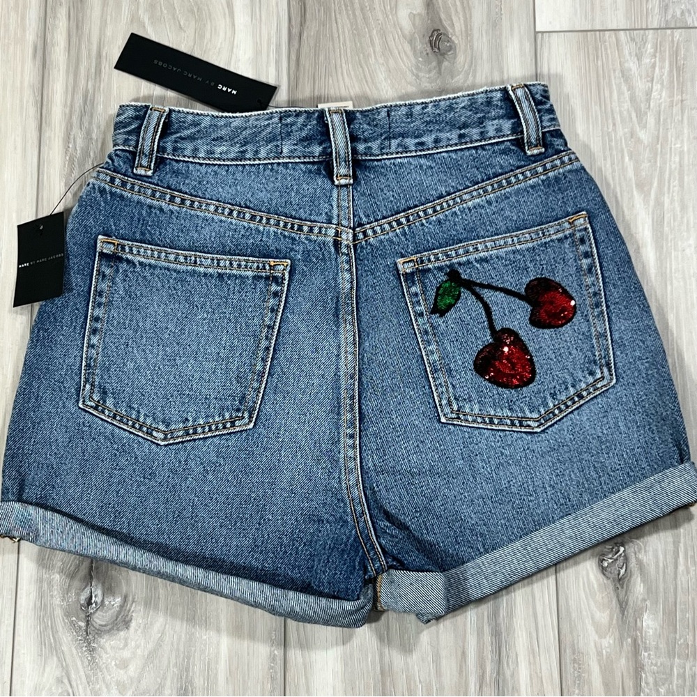 Marc by Marc Jacobs new hi waist denim shorts